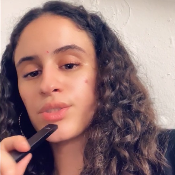 Meet your Posher, Amanda - Picture 1 of 1